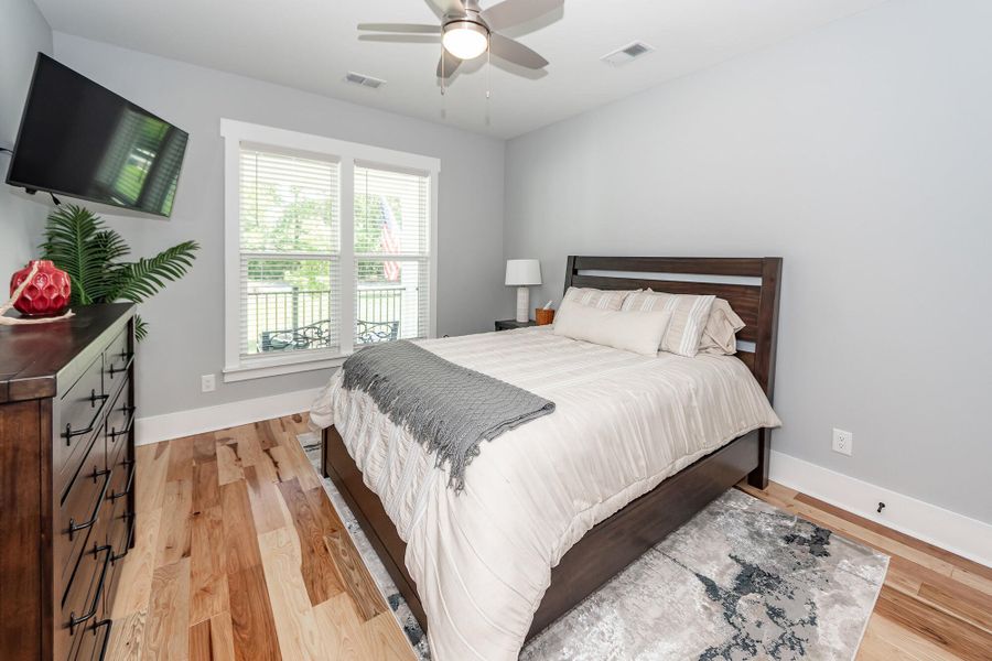 Furnished interior view inside a new home in , Charleston (Image 52).
