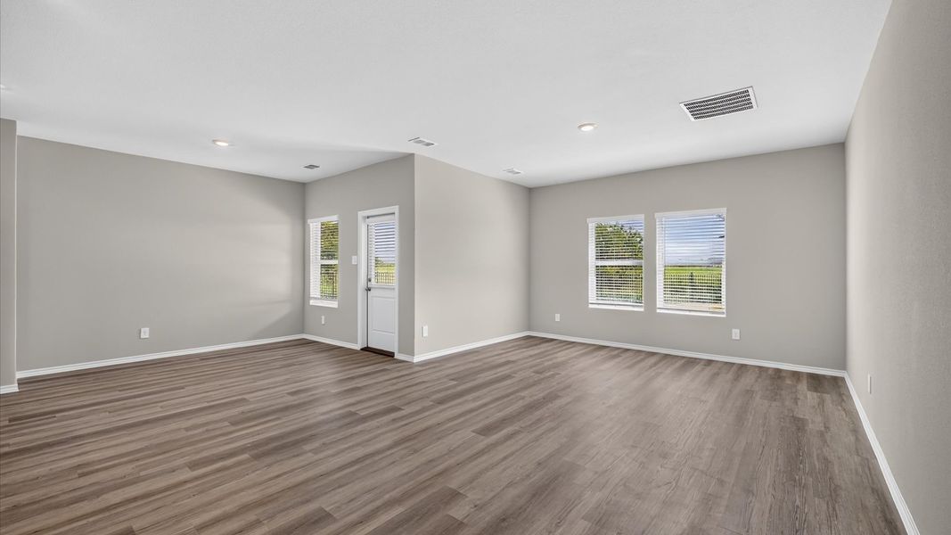 Spacious, unfurnished interior of a new home in Bella Vista, Granbury (Image 18). Spacious, unfurnished interior of a new home in Bella Vista, Granbury (Image 18).