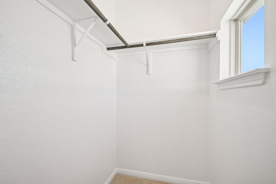 Spacious, unfurnished interior of a new home in Crosswinds, Kyle (Image 25).