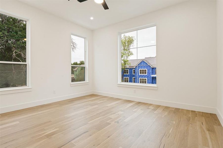 Spacious, unfurnished interior of a new home in , Dallas (Image 25).