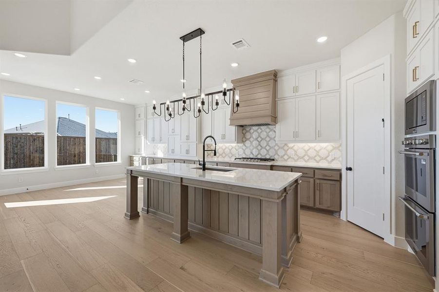 Furnished interior view inside a new home in Star Trail, Prosper (Image 5).