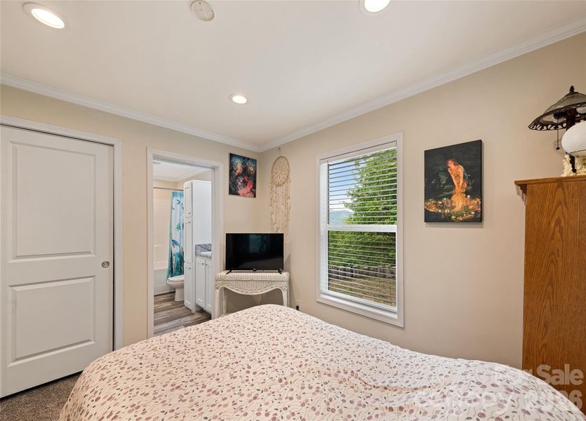 Furnished interior view inside a new home in , Maggie Valley (Image 15).