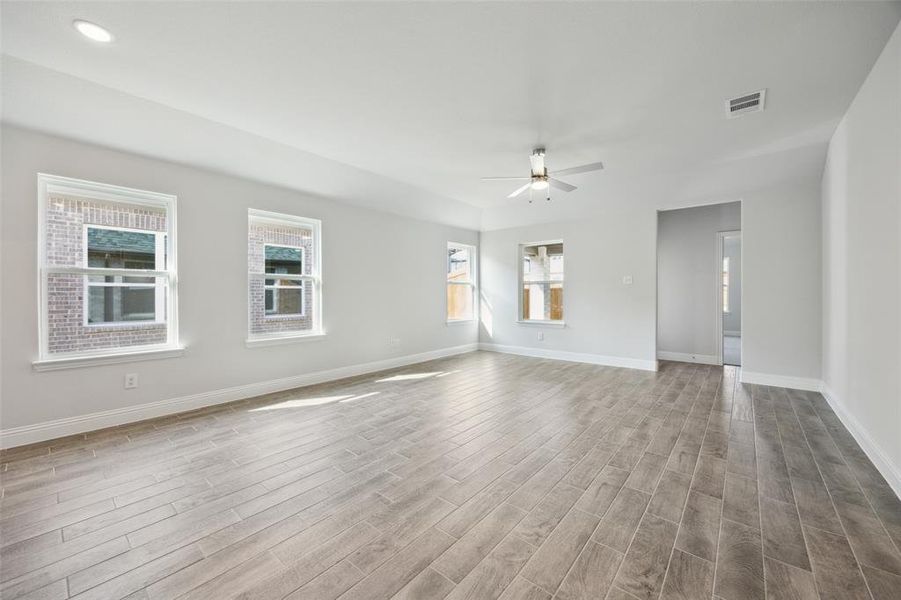 Spacious, unfurnished interior of a new home in Sicily, Princeton (Image 12).