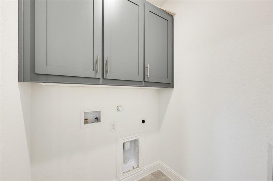 Spacious, unfurnished interior of a new home in Ridgepoint, Midlothian (Image 35).