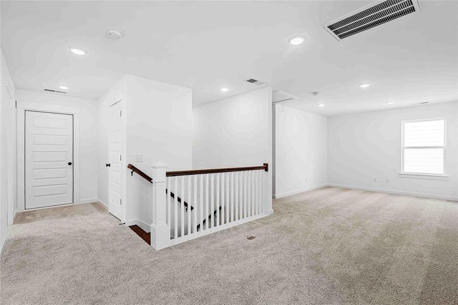 Spacious, unfurnished interior of a new home in Heartland, Heartland (Image 17). Spacious, unfurnished interior of a new home in Heartland, Heartland (Image 17).