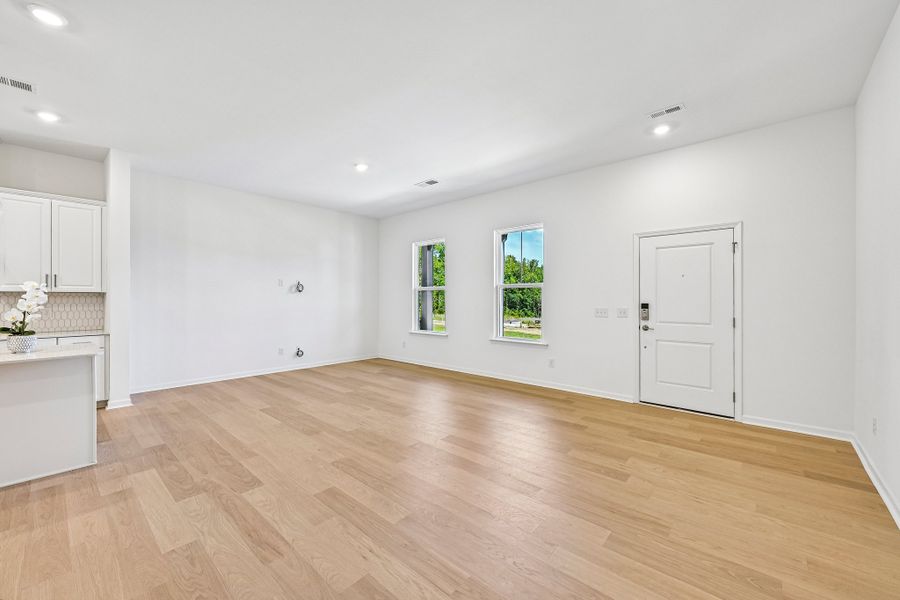 Spacious, unfurnished interior of a new home in Terraces at the Exchange, Fort Mill (Image 17).