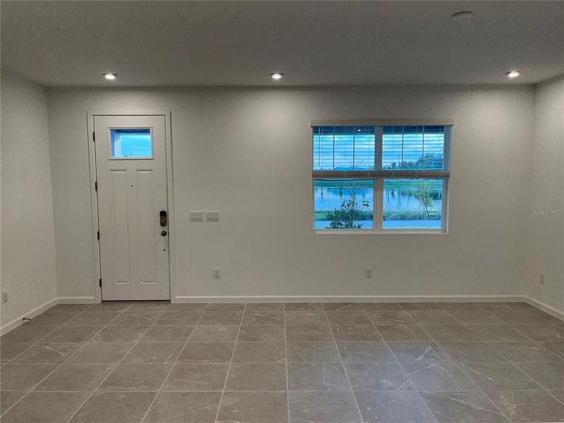 Spacious, unfurnished interior of a new home in Meridian Parks, Orlando (Image 21).