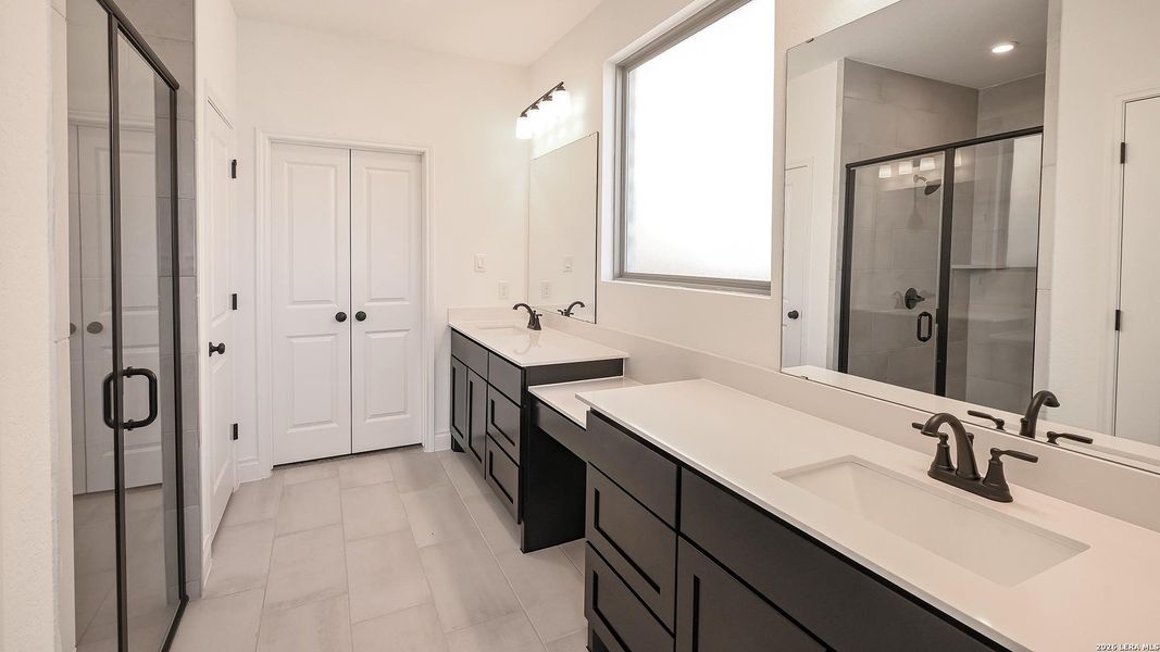 Furnished interior view inside a new home in Legacy at Lake Dunlap, New Braunfels (Image 7).