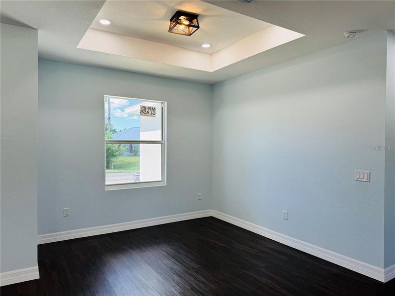 Spacious, unfurnished interior of a new home in , Port Charlotte (Image 12).