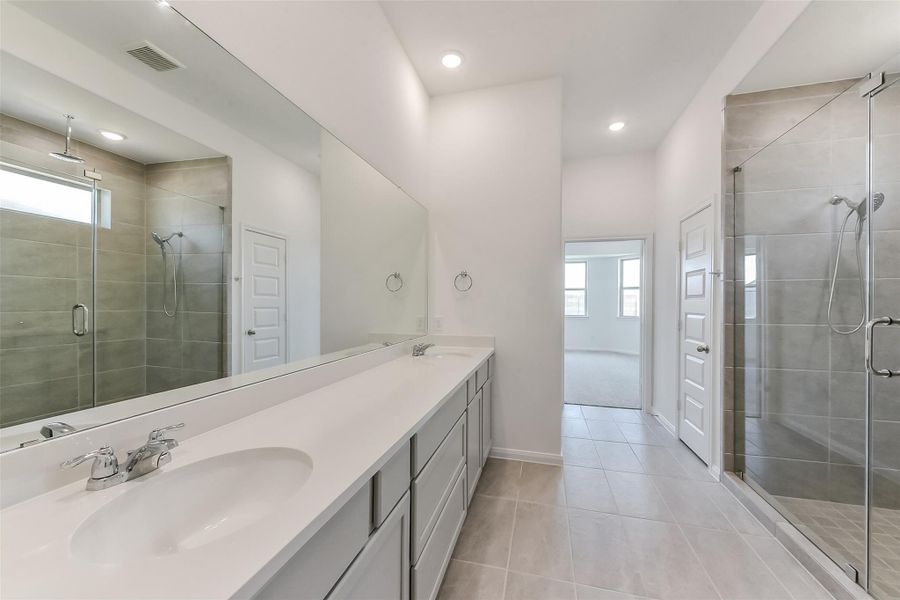 Furnished interior view inside a new home in River Ranch Meadows, Dayton (Image 7).