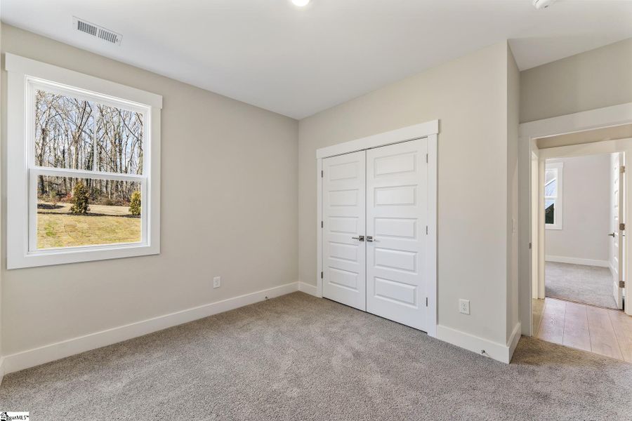 Spacious, unfurnished interior of a new home in Saratoga Oaks, Williamston (Image 33).