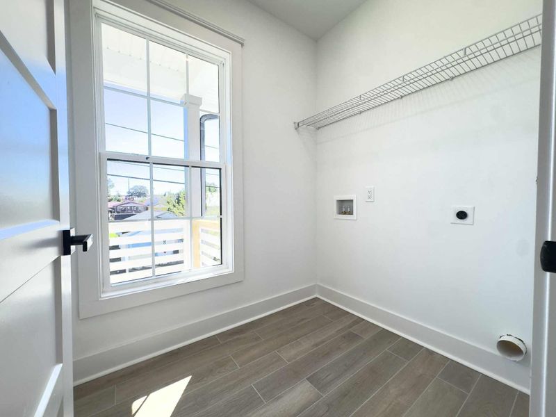 Spacious, unfurnished interior of a new home in , North Charleston (Image 25).