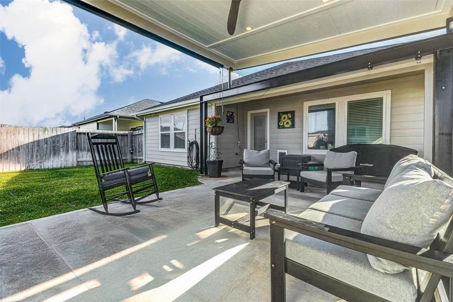Exterior details and patio area of a home in Tamarron, Fulshear (Image 20). Exterior details and patio area of a home in Tamarron, Fulshear (Image 20).