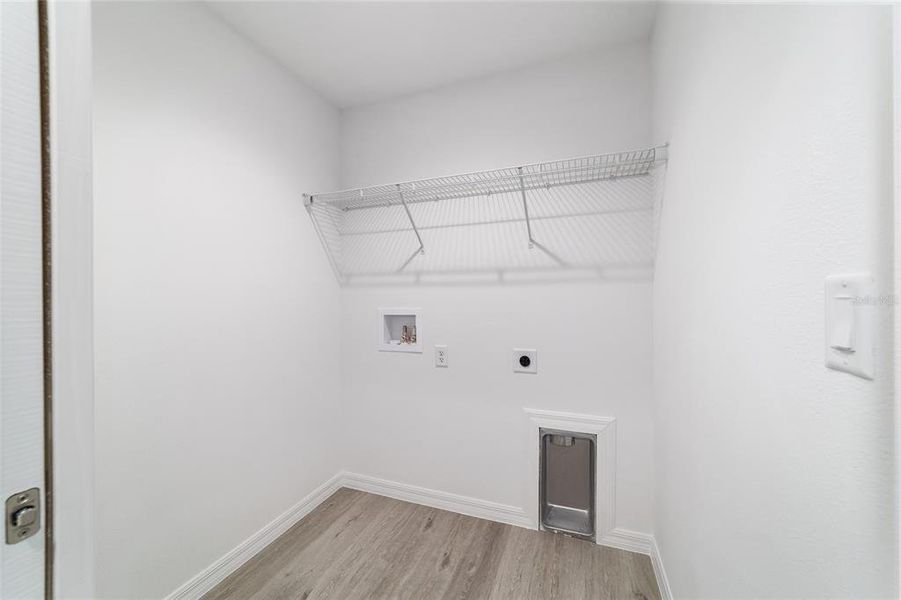 Spacious, unfurnished interior of a new home in , Silver Springs (Image 18).