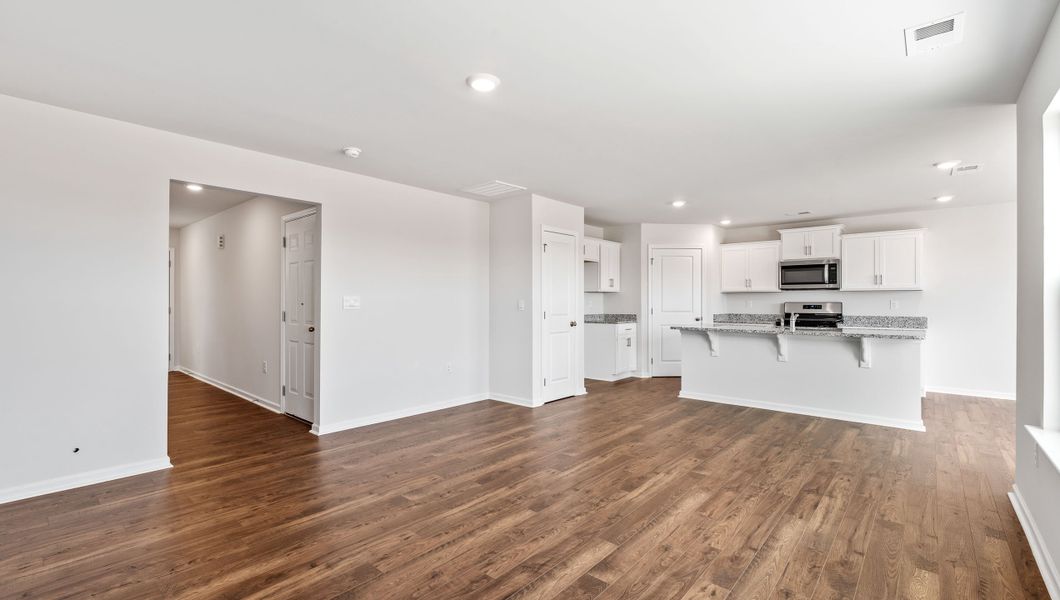 Spacious, unfurnished interior of a new home in Harper Ridge, Roebuck (Image 17).