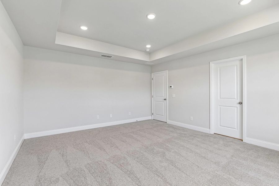 Spacious, unfurnished interior of a new home in Cades Bluff, Lebanon (Image 23). Spacious, unfurnished interior of a new home in Cades Bluff, Lebanon (Image 23).