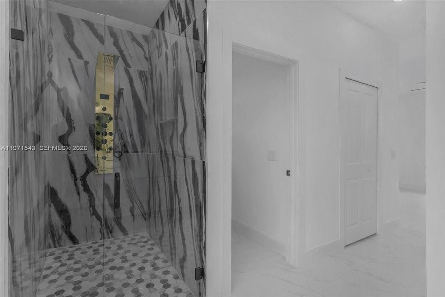 Image 60 of a home in .