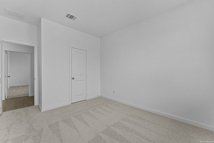 Spacious, unfurnished interior of a new home in Grace Valley, Marion (Image 14).