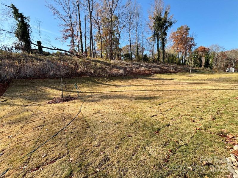 Natural landscape and outdoor views near Red Hill in Concord (Image 31).