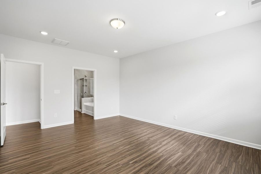 Spacious, unfurnished interior of a new home in Villas at Prestwick, Mooresville (Image 35). Spacious, unfurnished interior of a new home in Villas at Prestwick, Mooresville (Image 35).