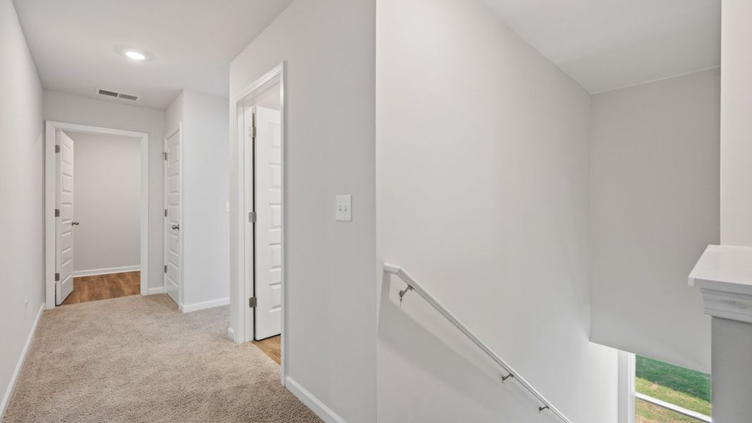 Spacious, unfurnished interior of a new home in Kingston Ranch at Lake Oconee, Buckhead (Image 21).