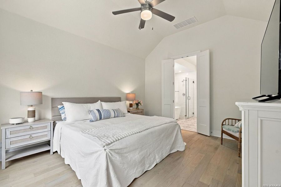 Furnished interior view inside a new home in Gruene Villages, New Braunfels (Image 37).