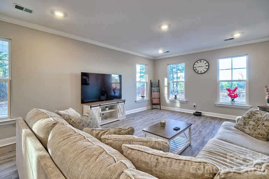 Furnished interior view inside a new home in , Kershaw (Image 15).
