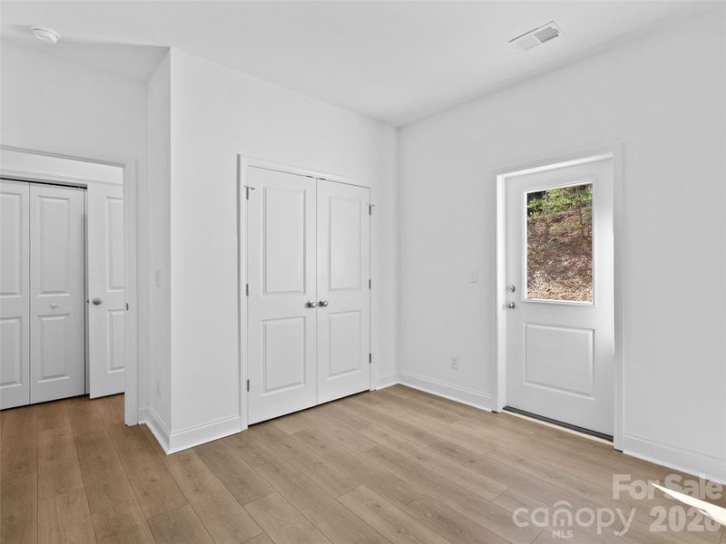 Spacious, unfurnished interior of a new home in , Asheville (Image 15).