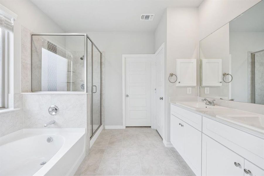 3909 Crystal Cove - Primary Bath