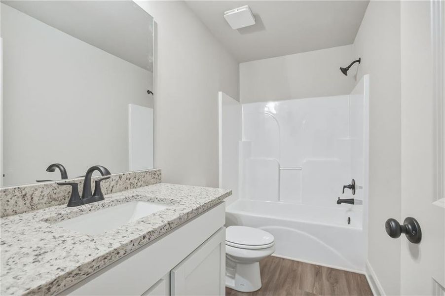 Furnished interior view inside a new home in , Dallas (Image 14).