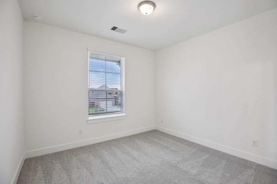 Spacious, unfurnished interior of a new home in The Trails, New Caney (Image 47).