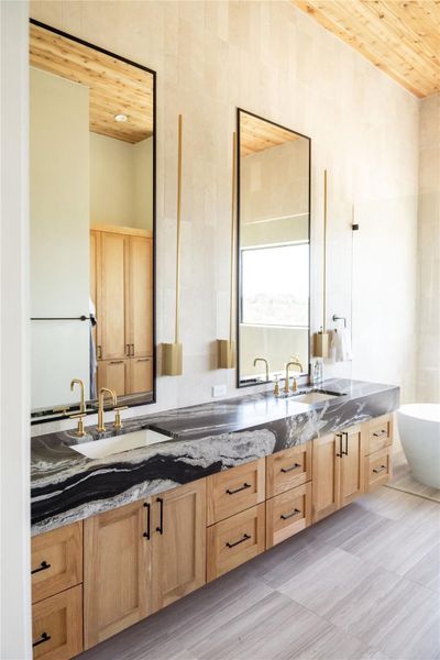 Furnished interior view inside a new home in , Blanco (Image 4).