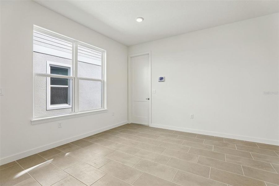 Spacious, unfurnished interior of a new home in Trinity Place, St. Cloud (Image 31).