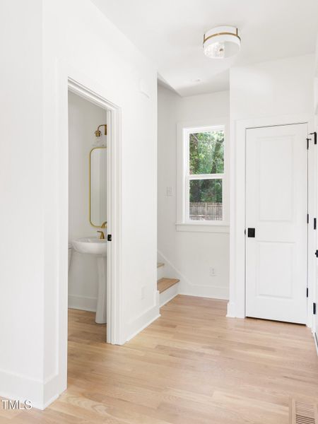 407B-Edward-17 407B-Edward-17