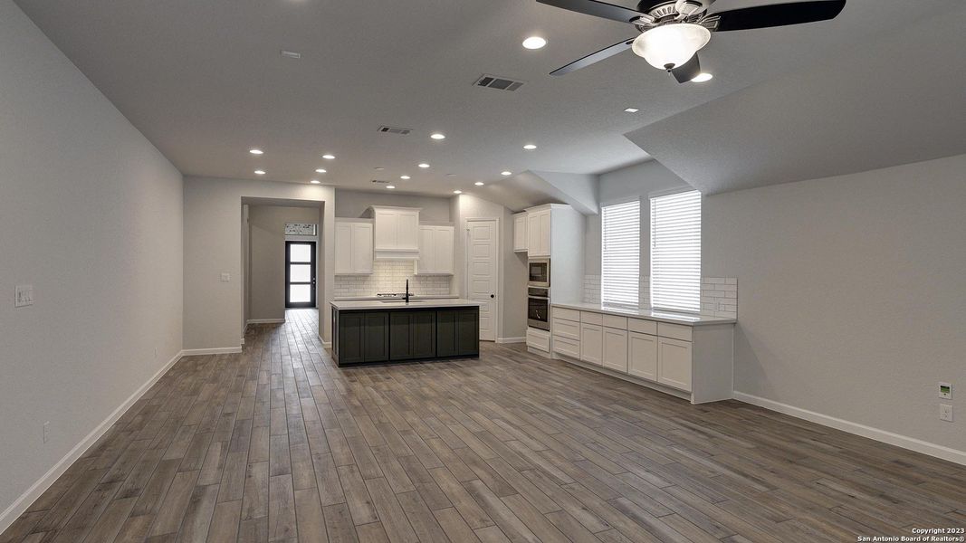 Image 29 of a home in Weston Oaks 55'. Image 29 of a home in Weston Oaks 55'.