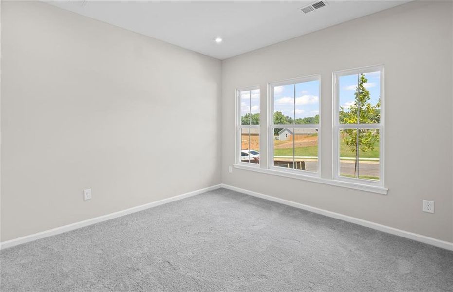 Spacious, unfurnished interior of a new home in Sage Woods, Dallas (Image 14).