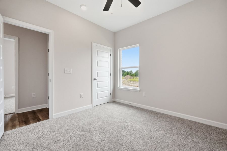 Spacious, unfurnished interior of a new home in Southern Charm, Crestview (Image 39).