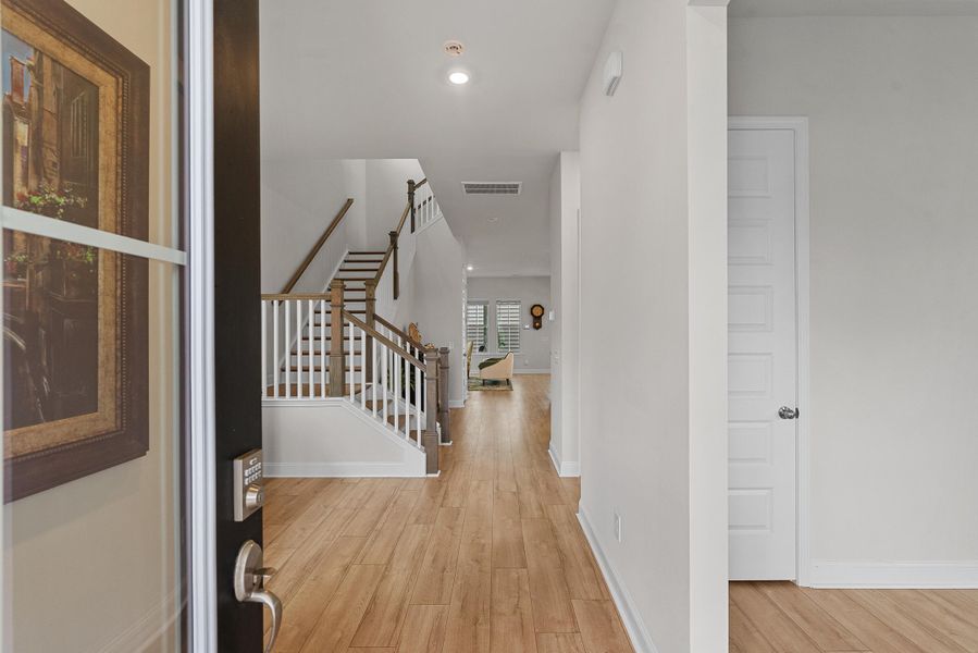 Spacious, unfurnished interior of a new home in Sweetgrass at Summers Corner, Summerville (Image 25). Spacious, unfurnished interior of a new home in Sweetgrass at Summers Corner, Summerville (Image 25).