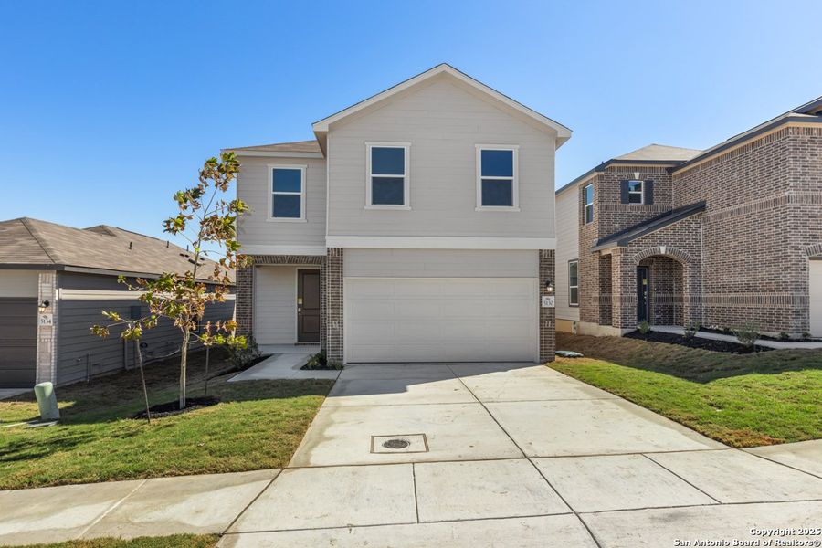 Image 9 of a home in Knox Ridge.