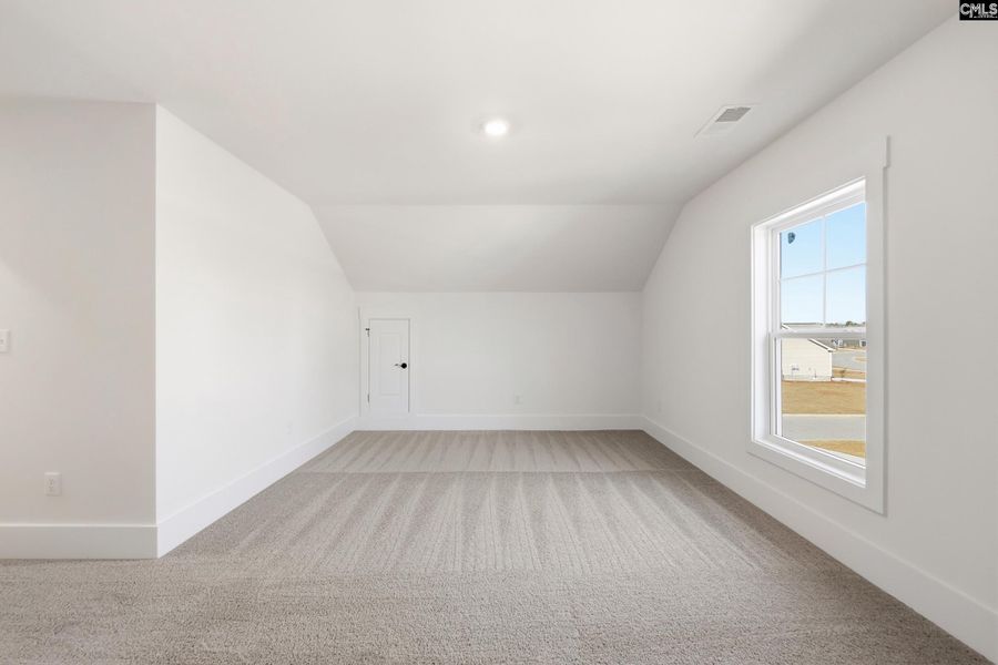 Spacious, unfurnished interior of a new home in Blythewood Farms, Blythewood (Image 26).