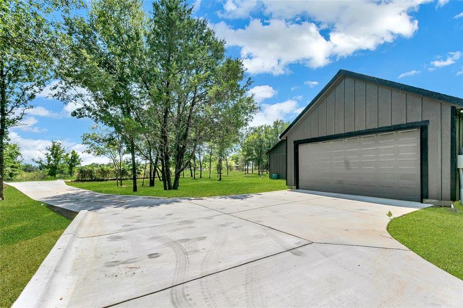 Front exterior of a new home in , Ennis, TX, highlighting curb appeal (Image 19). Front exterior of a new home in , Ennis, TX, highlighting curb appeal (Image 19).