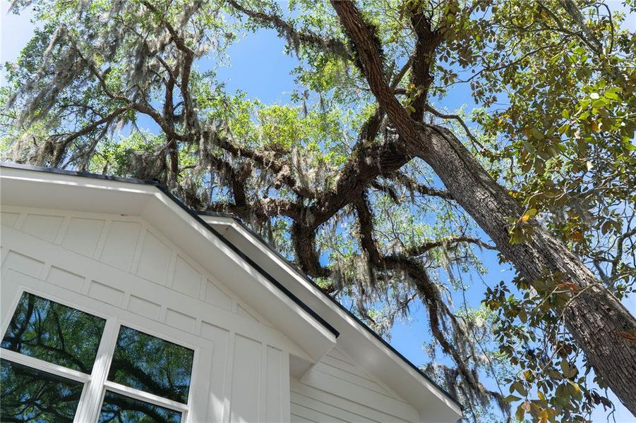 Exterior details and patio area of a home in , Palm Coast (Image 32).