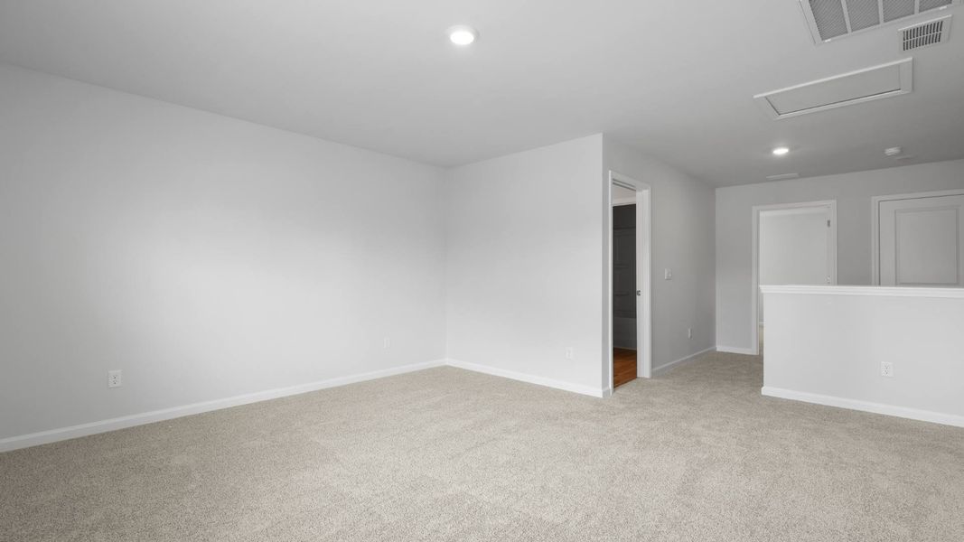 Spacious, unfurnished interior of a new home in Pineview North, Summerville (Image 20).