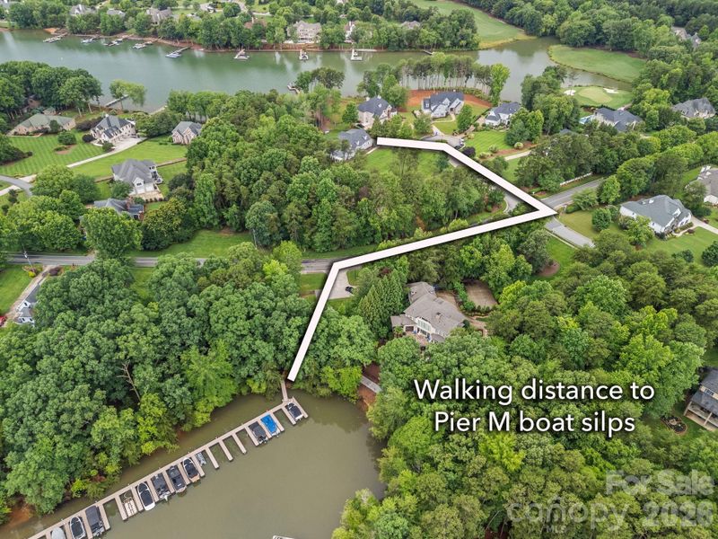 Walk or drive to deeded boat slip! Walk or drive to deeded boat slip!
