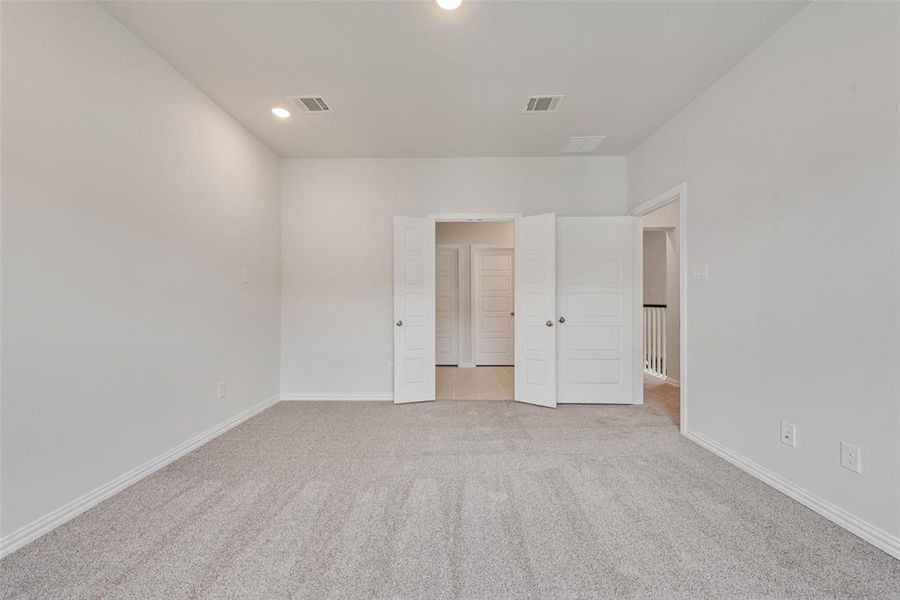 Spacious, unfurnished interior of a new home in City Point, North Richland Hills (Image 29). Spacious, unfurnished interior of a new home in City Point, North Richland Hills (Image 29).