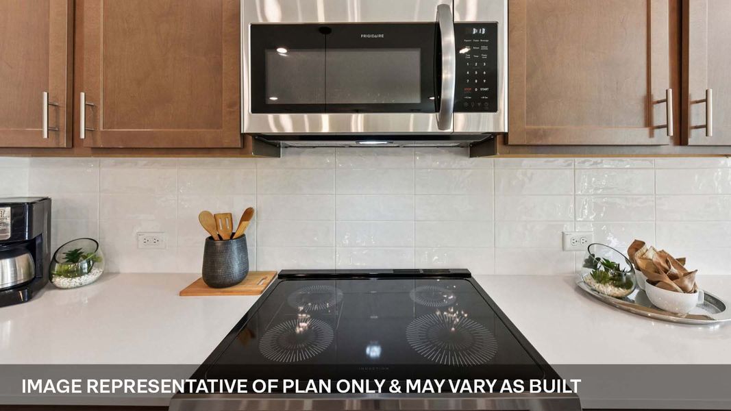 Representative interior finishes for a home built from the The Fairfield by D.R. Horton in Riverview, Georgetown (Image 19).