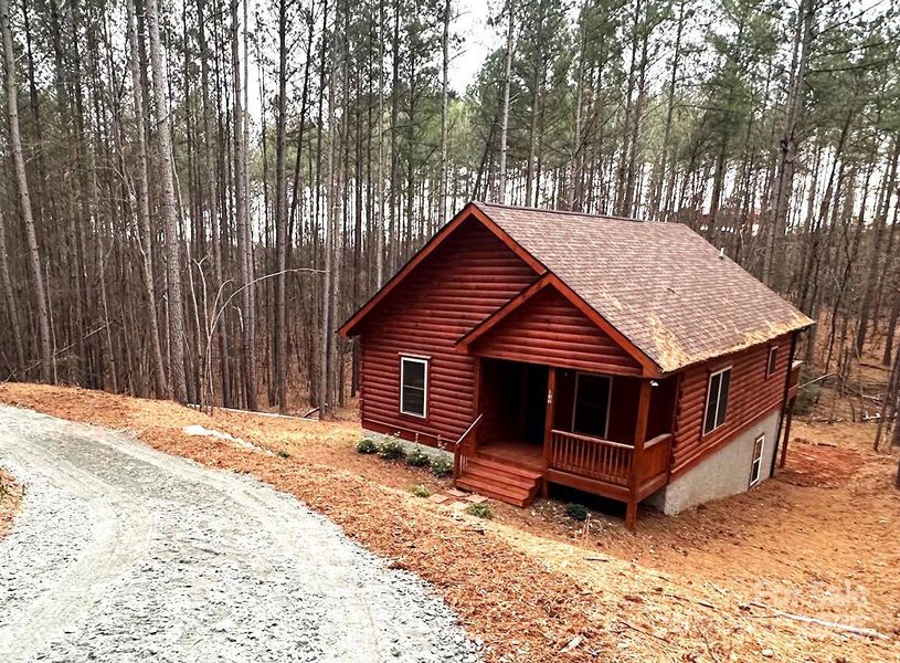 Image 34 of a home in .