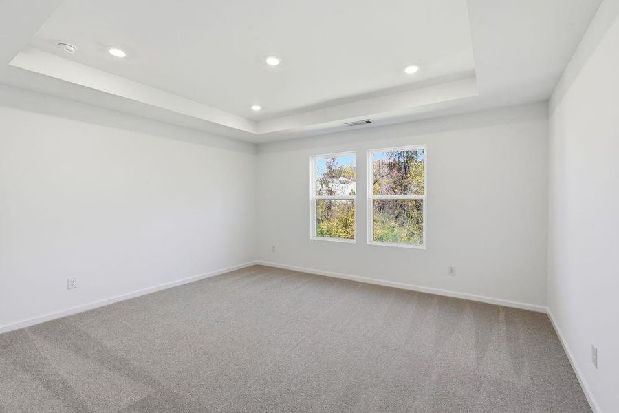 Spacious, unfurnished interior of a new home in Falls Creek, Flowery Branch (Image 28).