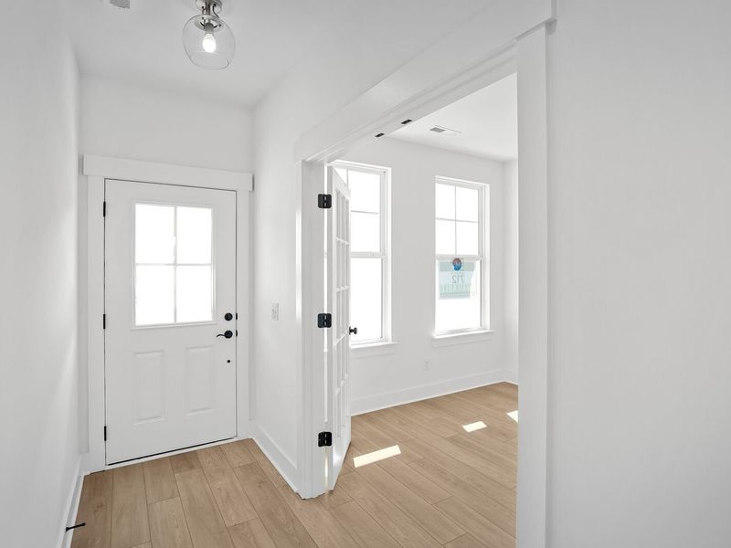 Spacious, unfurnished interior of a new home in Woods Crossing, Gallatin (Image 17).