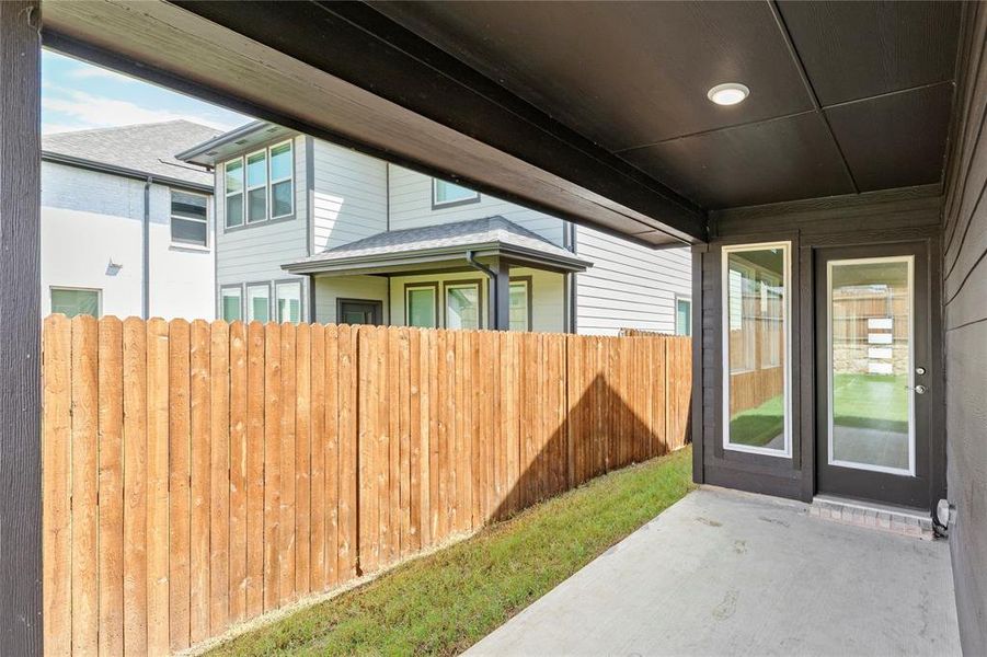 22_1640 Meadow Crest, Aubrey